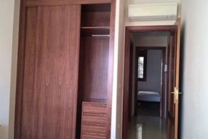 Room 12 of 22