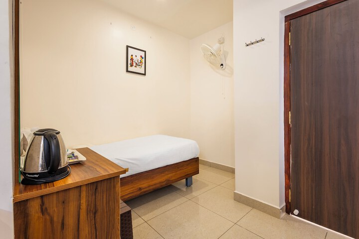 Room 25 of 64
