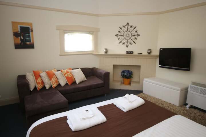 Room 13 of 71