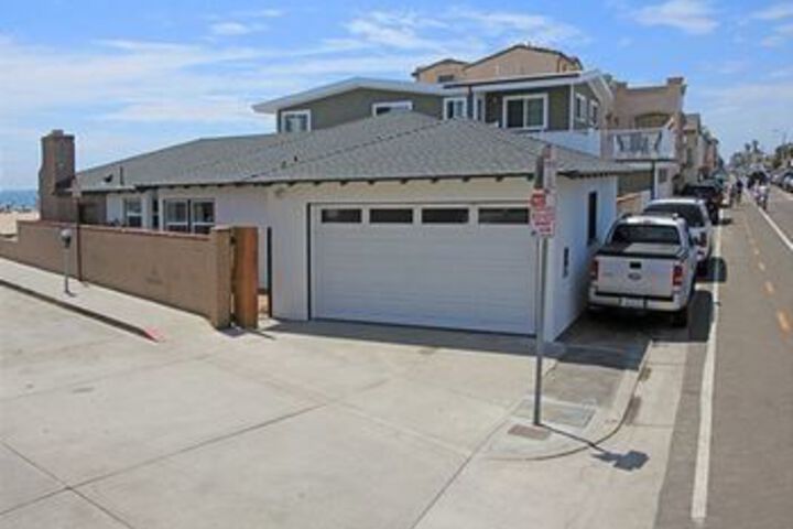 Photo of Seashore Drive 68270 by RedAwning