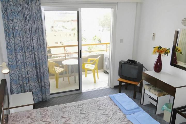 Photo 16