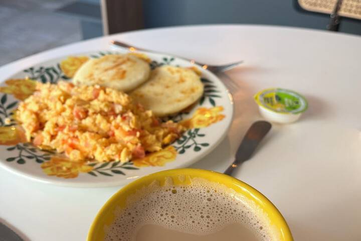Breakfast/Coffee Service 41 of 44