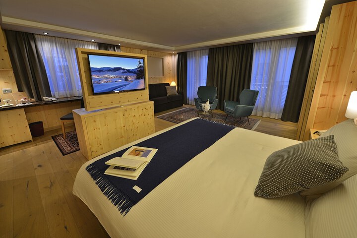Room 6 of 86