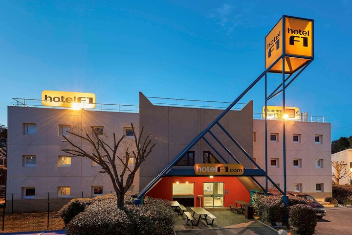 Hotel 43 of 48