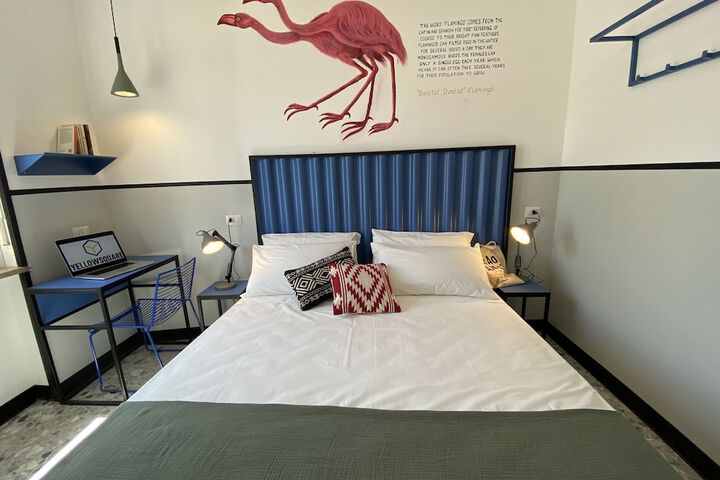 Room 2 of 62