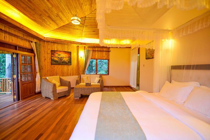 Room 2 of 15