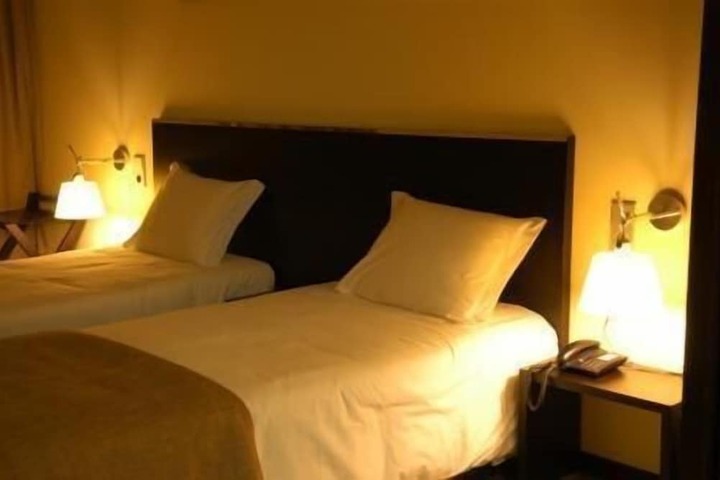 Room 7 of 38