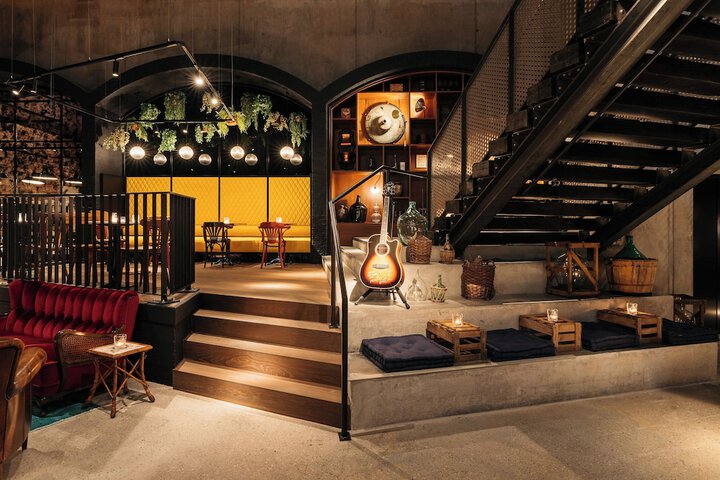 Hotel 76 of 81