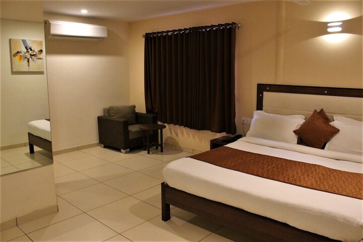 Room 15 of 20