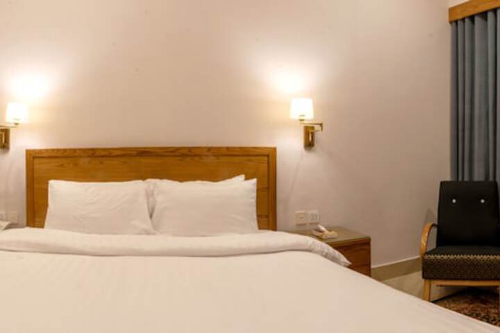 Room 2 of 13