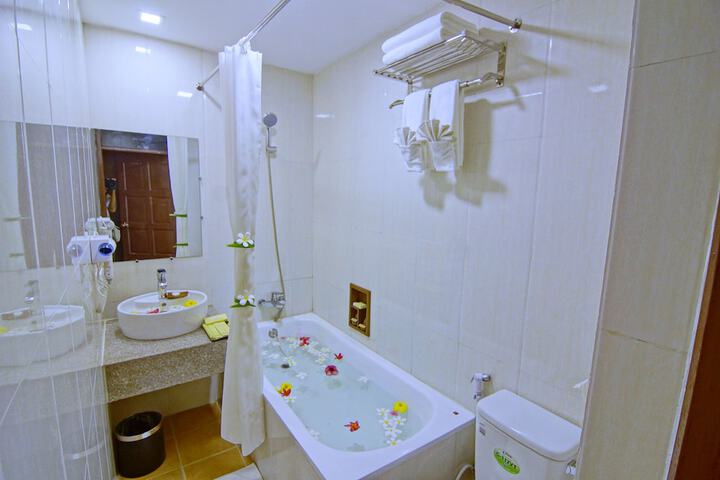 Room 49 of 67