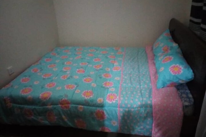 Room 4 of 15