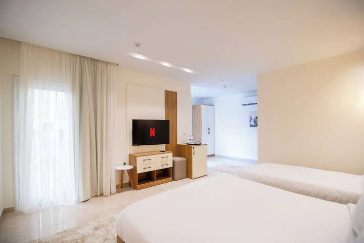 Room 7 of 111