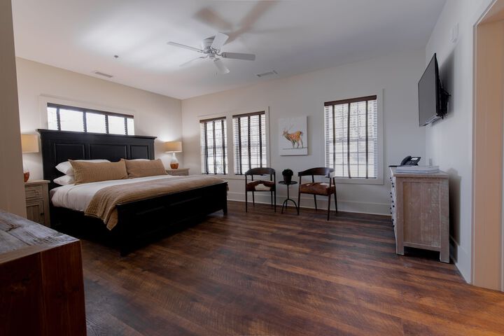 Room 9 of 48
