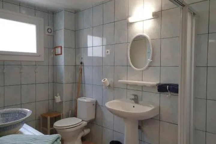 Room 9 of 22
