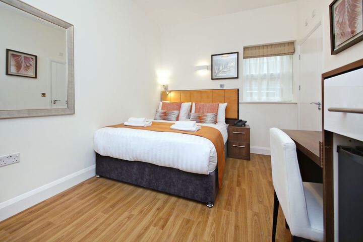 Room 60 of 171