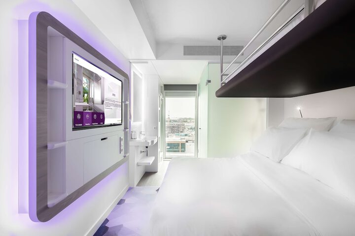 Room 7 of 48