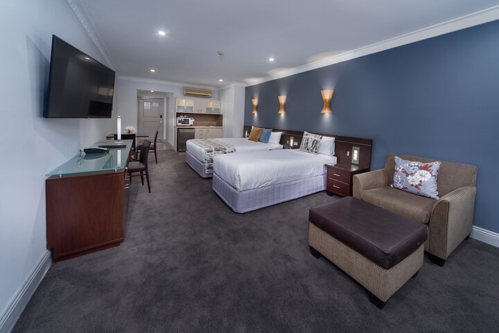 Room 31 of 80