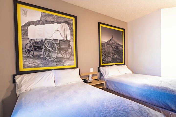 Room 15 of 53