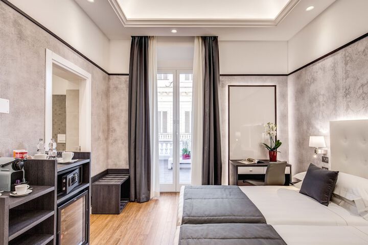 Room 43 of 79