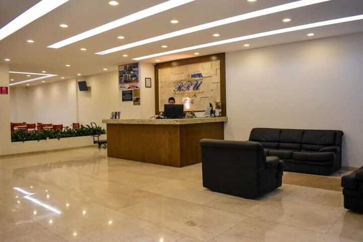 Hotel Interior 4 of 27