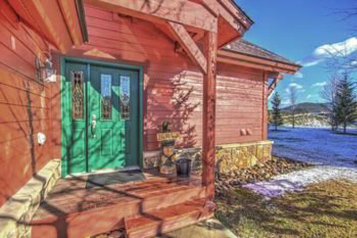 Highland Greens Oak 4 Br townhouse by RedAwning