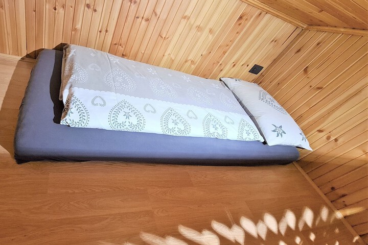 Room 15 of 57