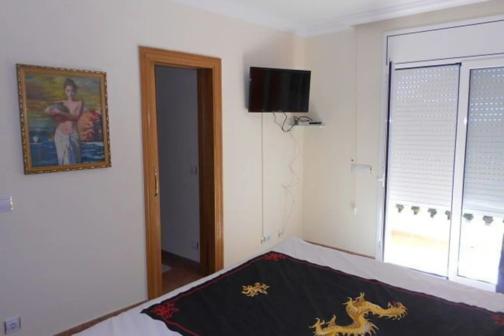 Room 2 of 14
