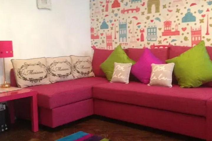 Room 4 of 7