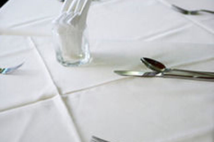 Dining 18 of 22