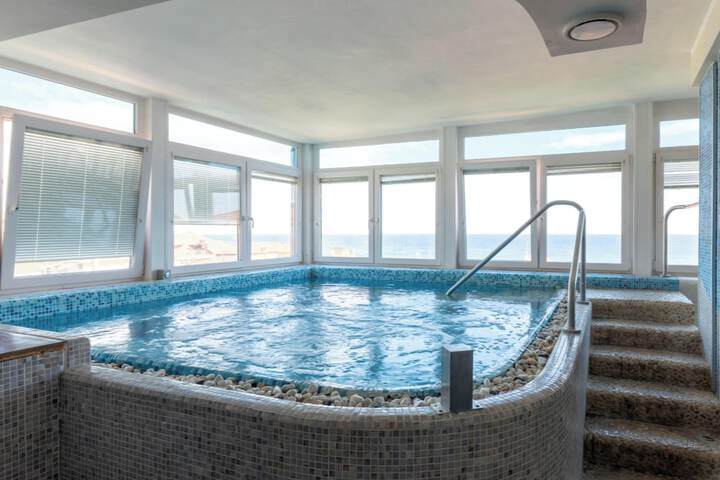 Pool 54 of 71