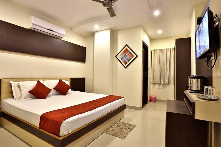 Room 20 of 37
