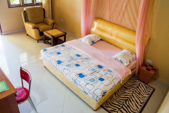 Room 16 of 43