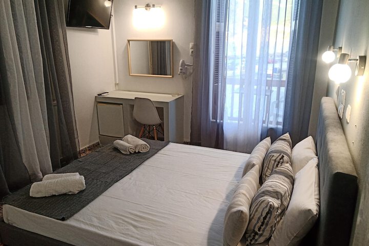 Room 12 of 53