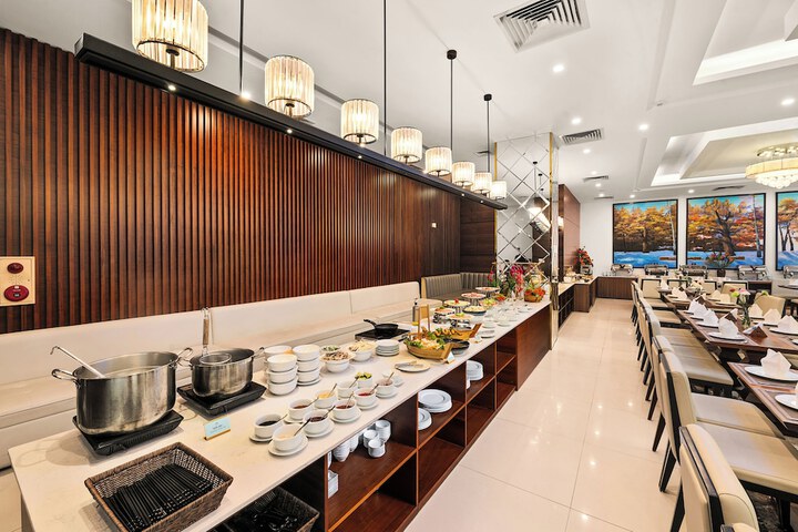Dining 50 of 57