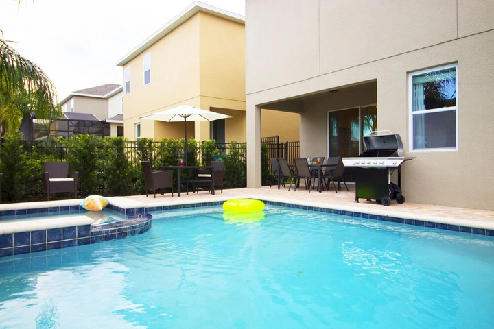 Pool 12 of 26