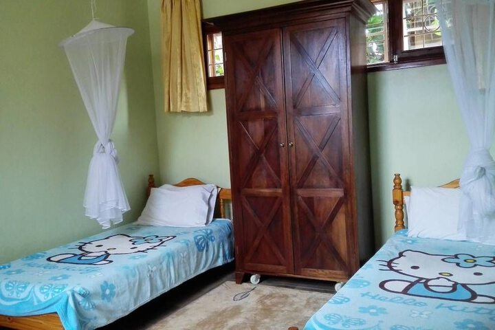 Room 2 of 22