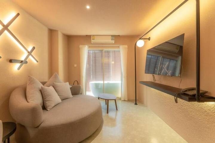 Room 43 of 65