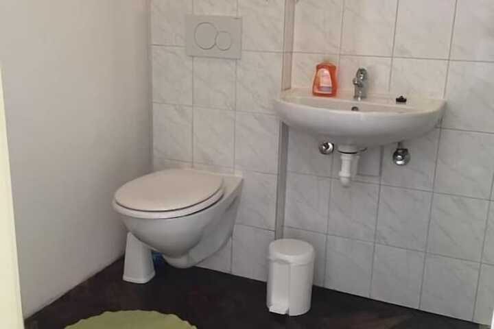 Room 35 of 52