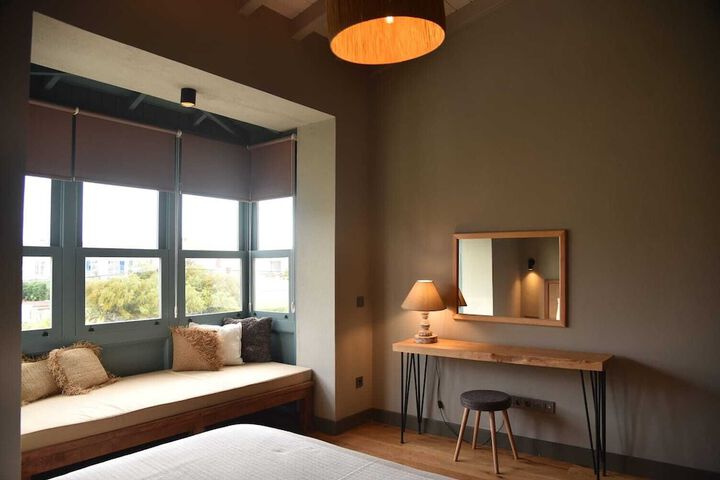 Room 9 of 71