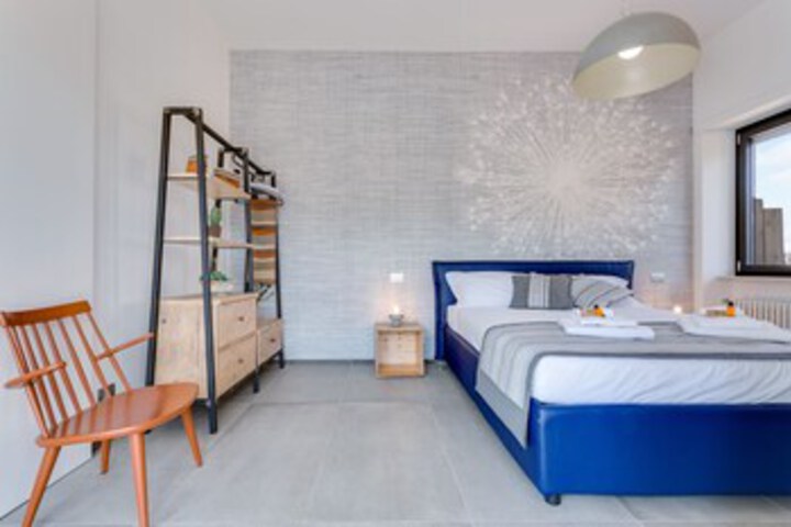 Room 7 of 270