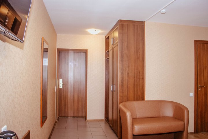 Room 30 of 84