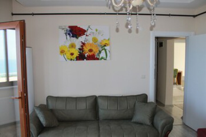 Room 18 of 30