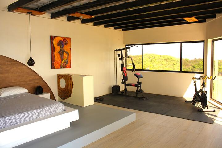 Room 25 of 66