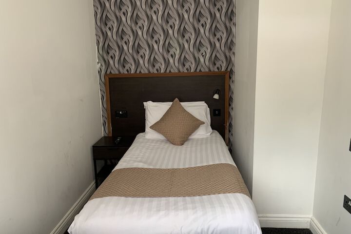 Room 5 of 57