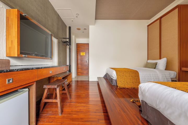 Room 33 of 137