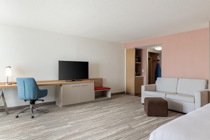 Room 15 of 80