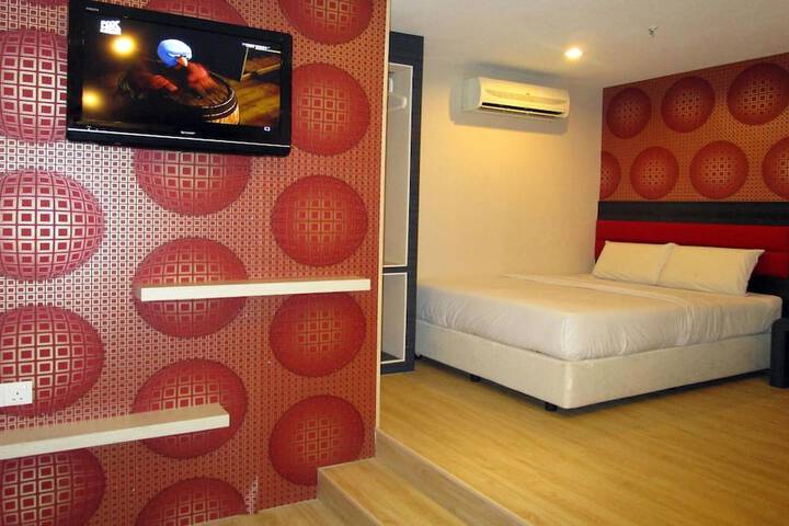 Room 18 of 36