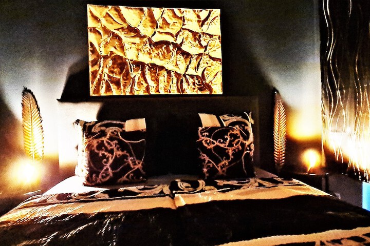 Room 2 of 35
