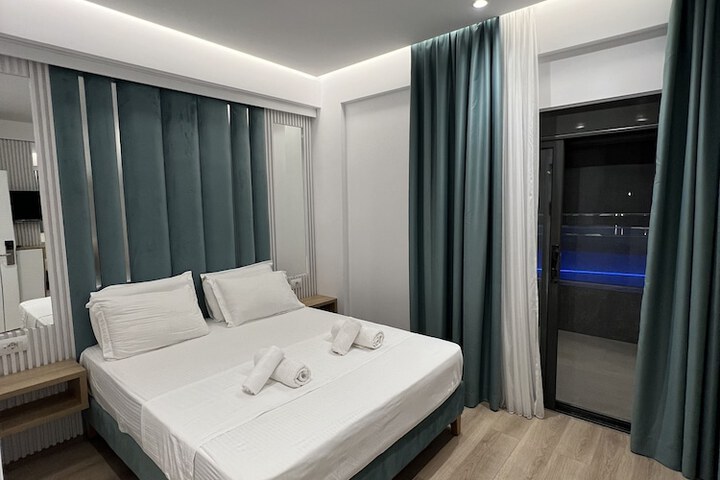 Room 37 of 191